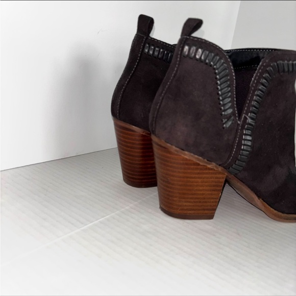 Dolce Vita DV8 Faux Suede Ankle Boots Booties Western Side Zipper Women’s size 7 - Picture 9 of 14